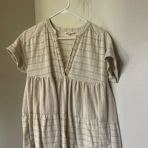 Vneck cream and black dress